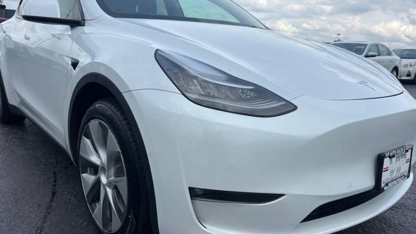 TESLA MODEL Y 2021 5YJYGDEE7MF114949 image